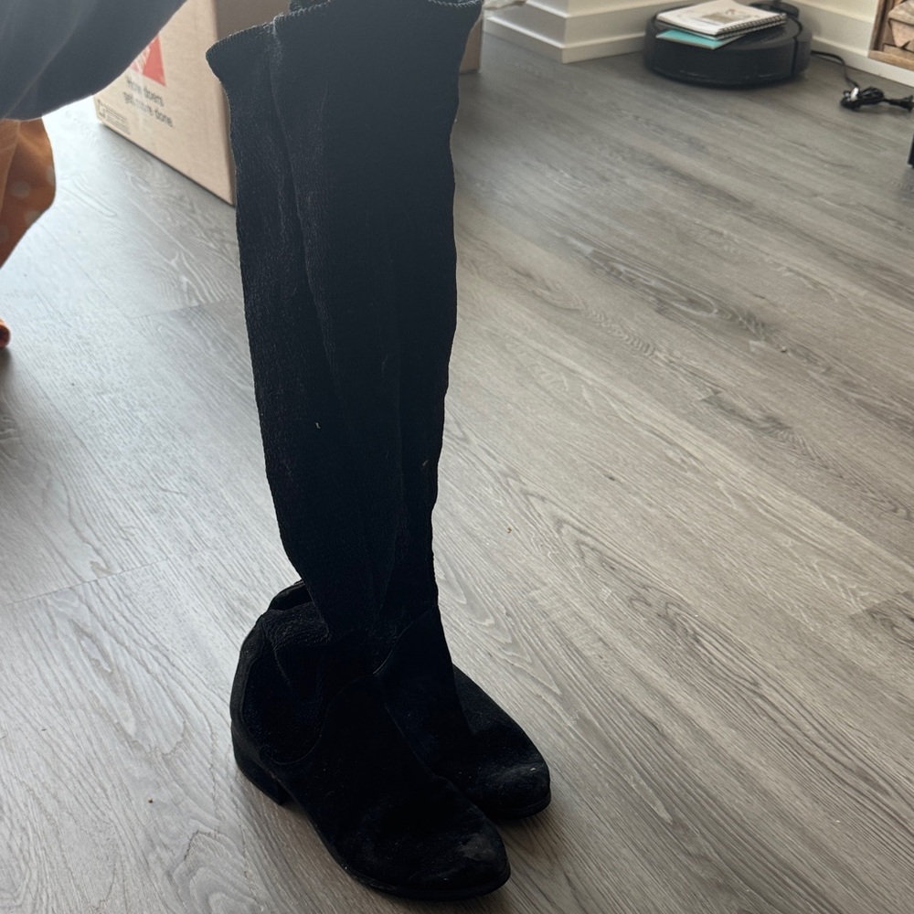 Elegant Black Over the Knee Women's Boots